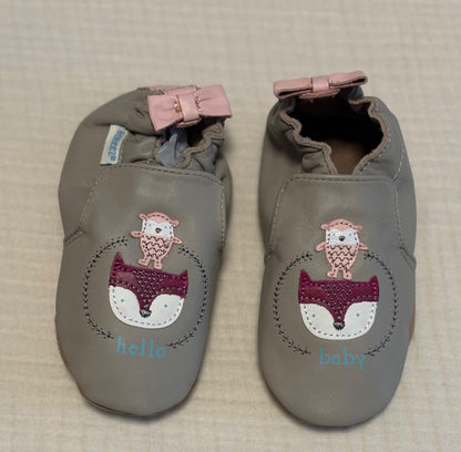 Robeez "Hello Baby" Baby Girl 18-24 Months Slip-on Shoes, Shoes 4.5 (Walkers:12-24 mth)