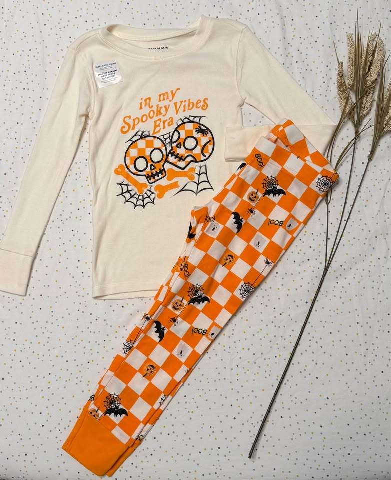 Halloween 5T Unisex Two Piece Pajamas (BRAND NEW W/TAG), Kids 5/5T