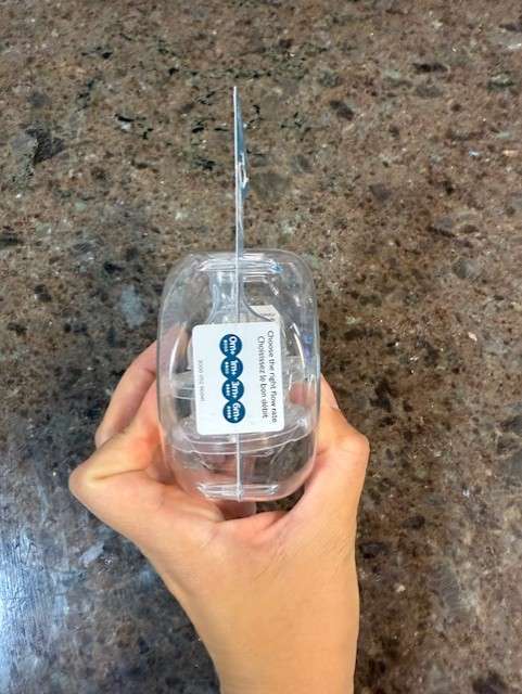 Philips Avent Anti-Colic Baby Bottle Nipple + Philips Avent Formula Powder Dispenser & Snack Cup RETAIL: 20$