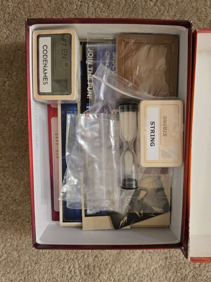 CODENAMES - RETAIL: 25$
