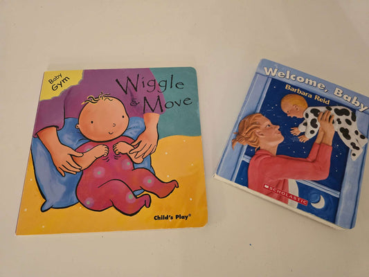 Baby Books Bundle - RETAIL: 27$