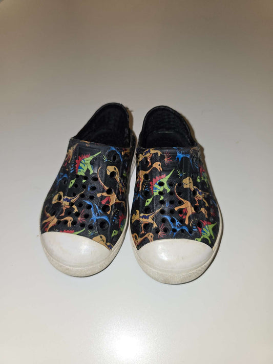 SKECHERS GUZMAN STEPS LIL DINO - RETAIL: 40$, Shoes 5 (Walkers:12-24 mth)