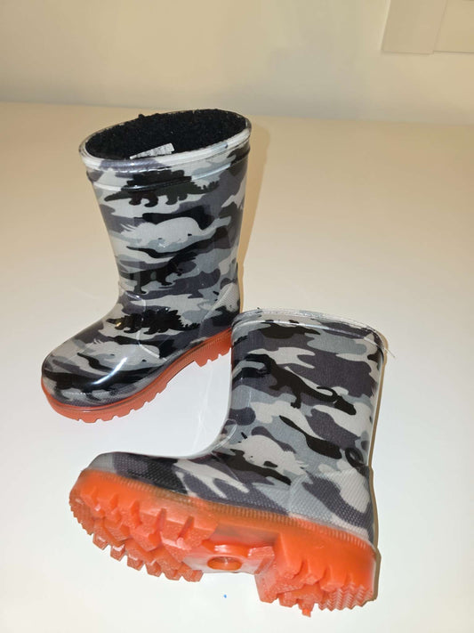 Elements Grey Camo & Orange Light Up Waterproof Rainboots - RETAIL: 30$, Shoes 6 (Walkers:12-24 mth)