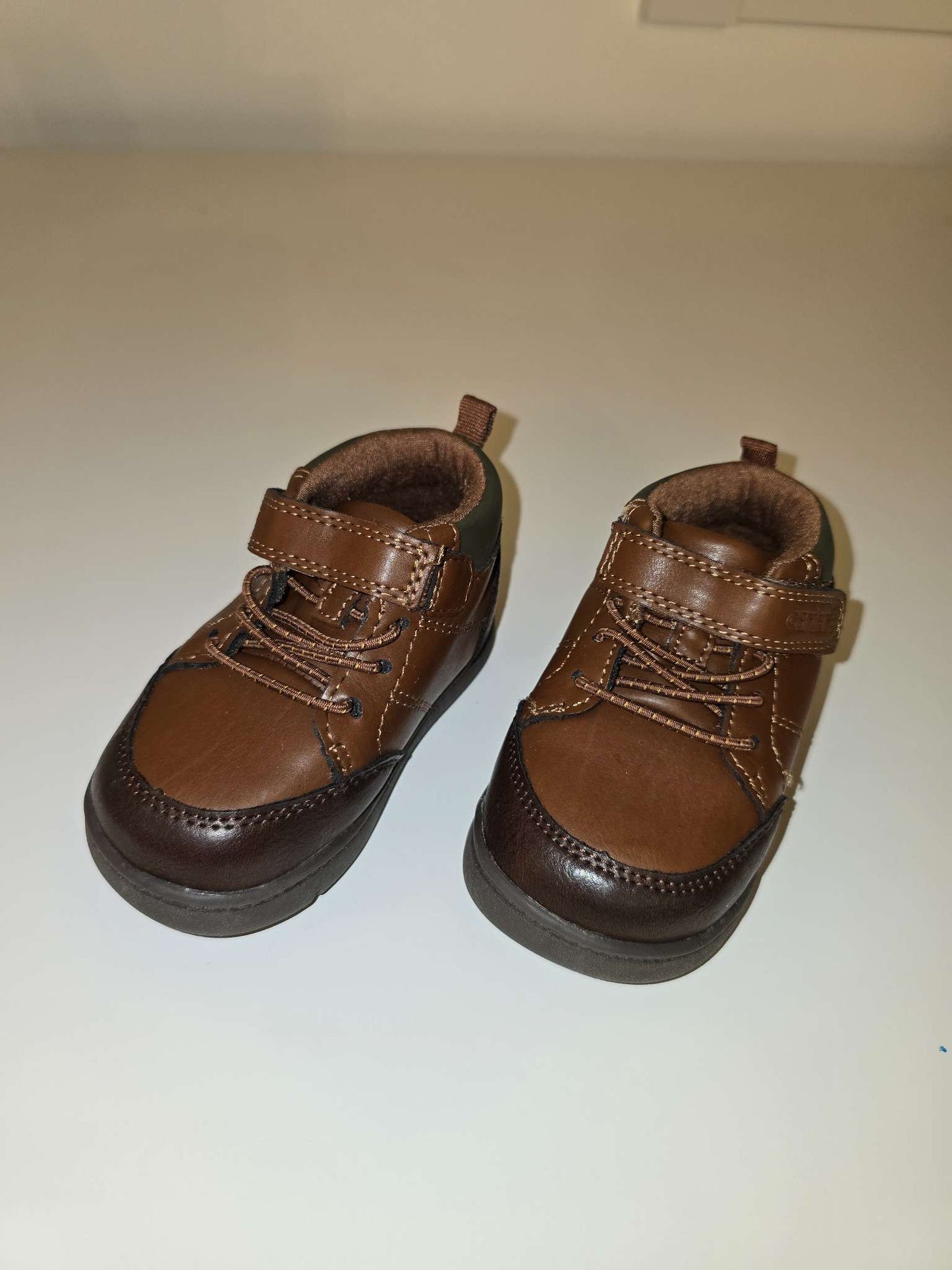 Carter's Baby First Walker Shoe - RETAIL:40$ , Shoes 5 (Walkers:12-24 mth)