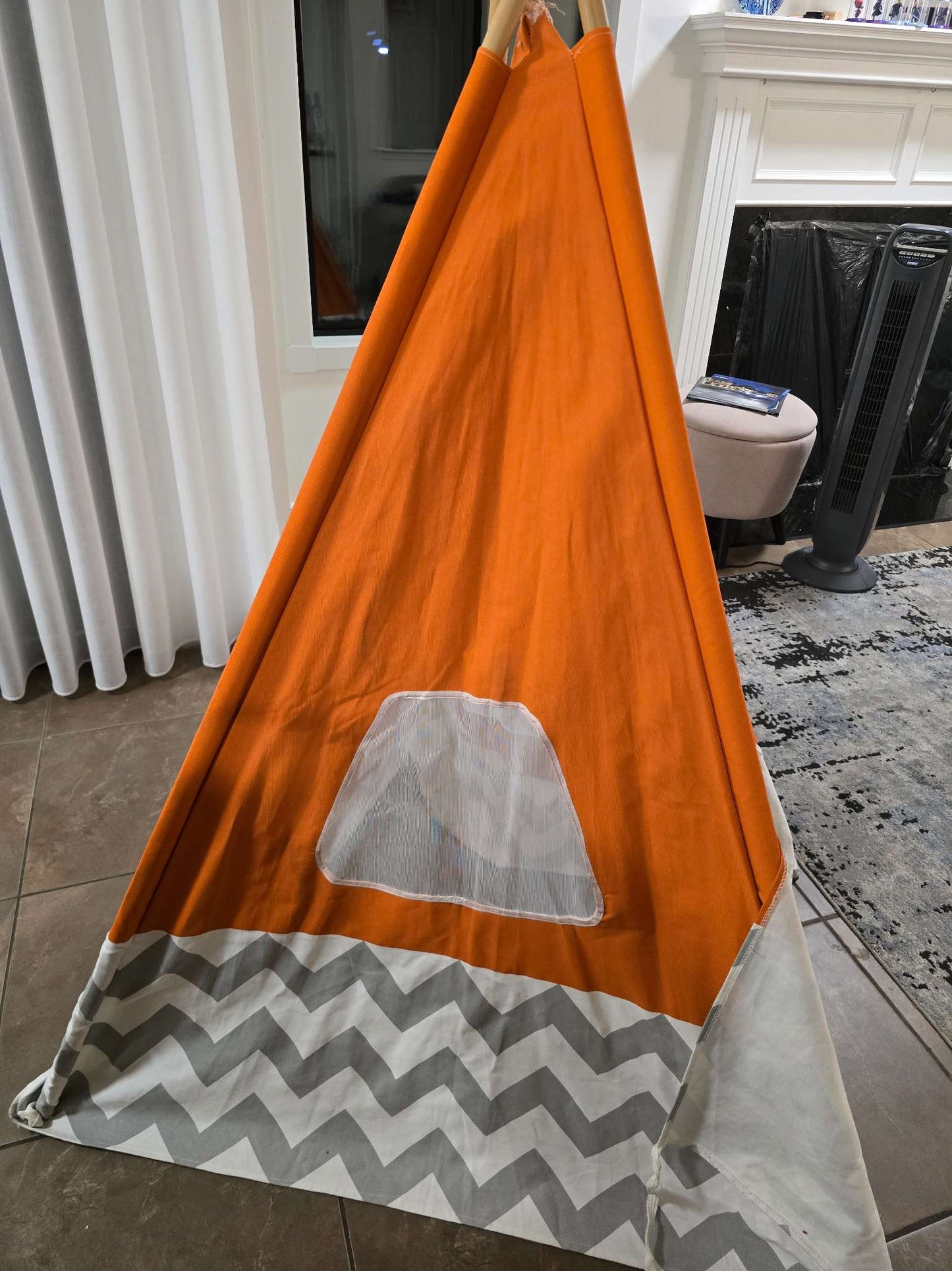 Kidkraft Deluxe Play Teepee - RETAIL 100$
