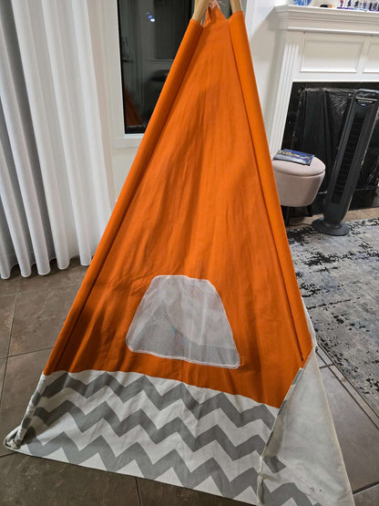 Kidkraft Deluxe Play Teepee - RETAIL 100$