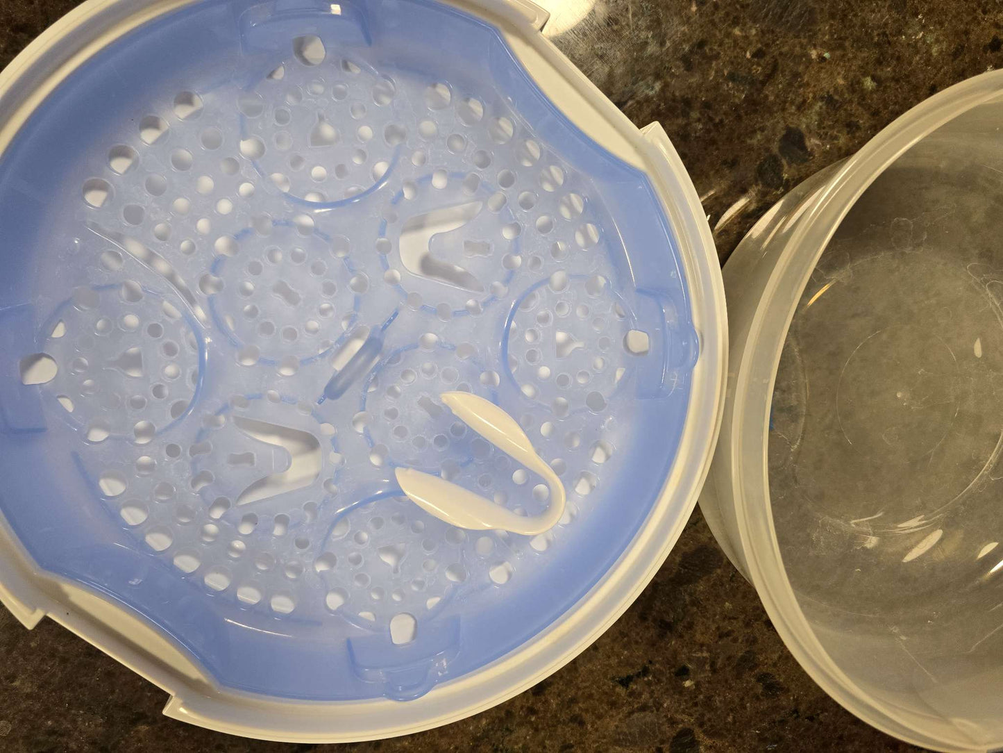 Philips AVENT Microwave Steam Sterilizer for Baby Bottles, Pacifiers, Cups and More