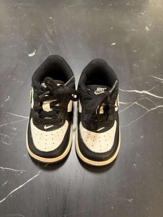 Nike Jordan Toddler Size 6C - RETAIL: 60$, Shoes 5.5 (Walkers:12-24 mth)