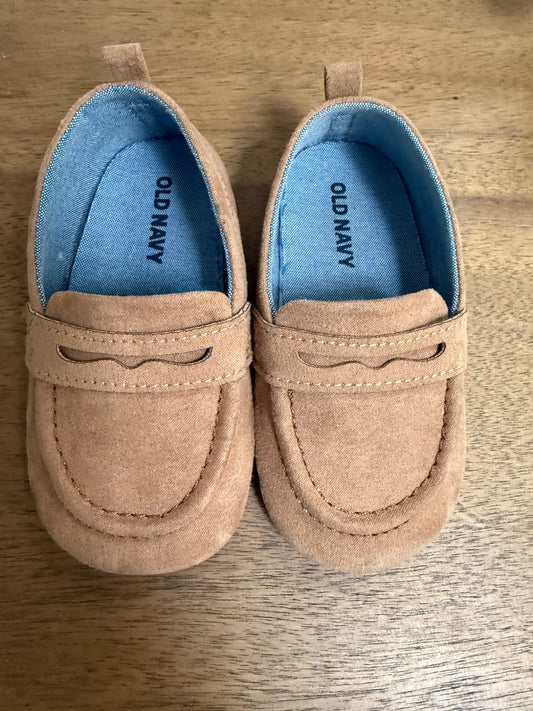 Unisex Faux-Suede Moccasin Slippers for Baby - SIZE 18-24 Months- RETAIL: 20$, Shoes 5 (Walkers:12-24 mth)