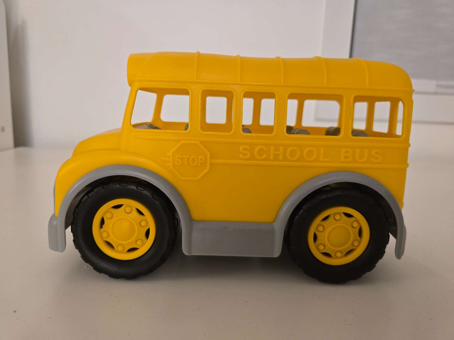 BUNDLE BUS TOY+WOODEN CAMERA