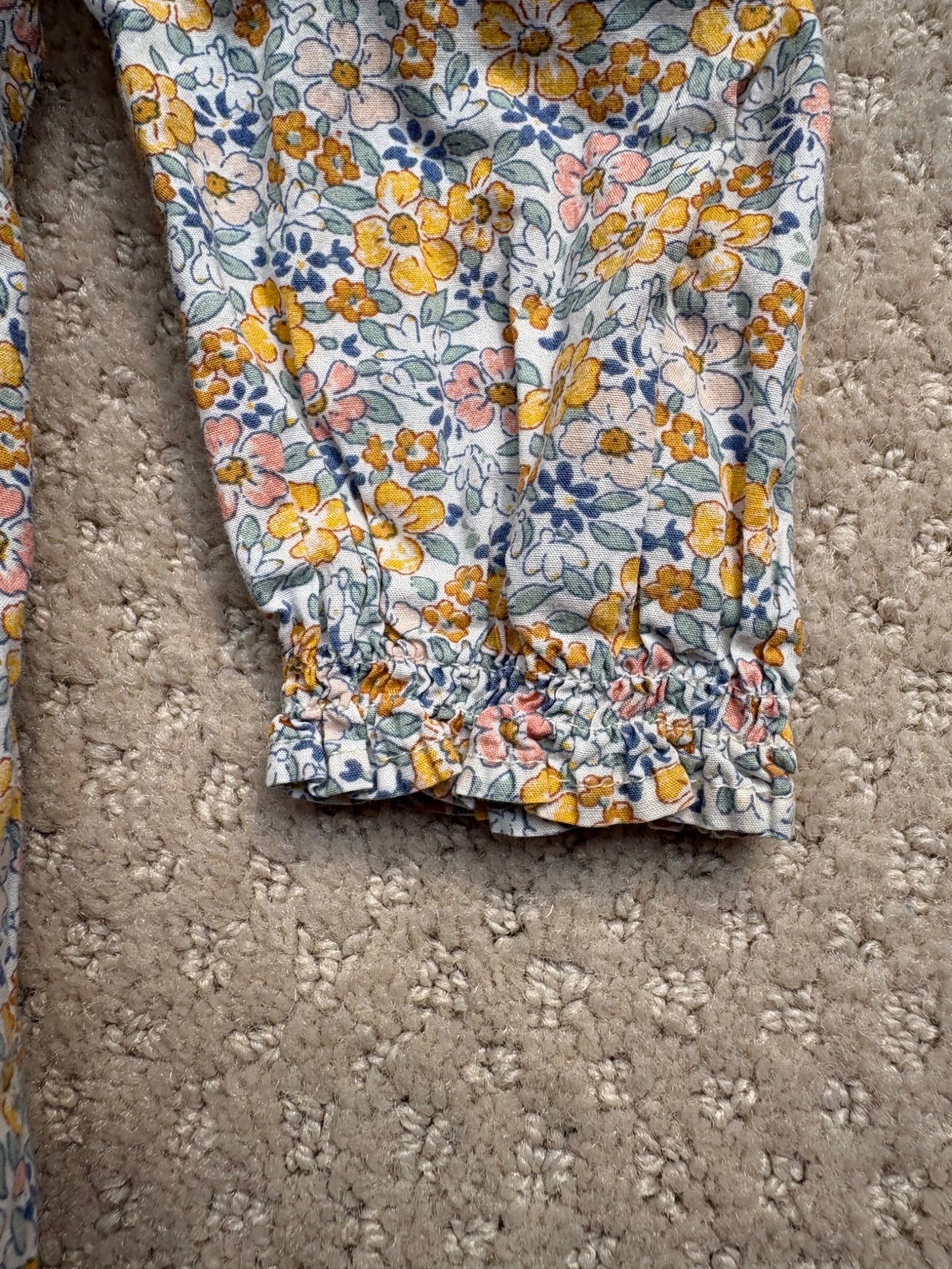 Baby bgosh- floral long sleeve bodysuit, size 24m, Kids 24 Month (18-24M)