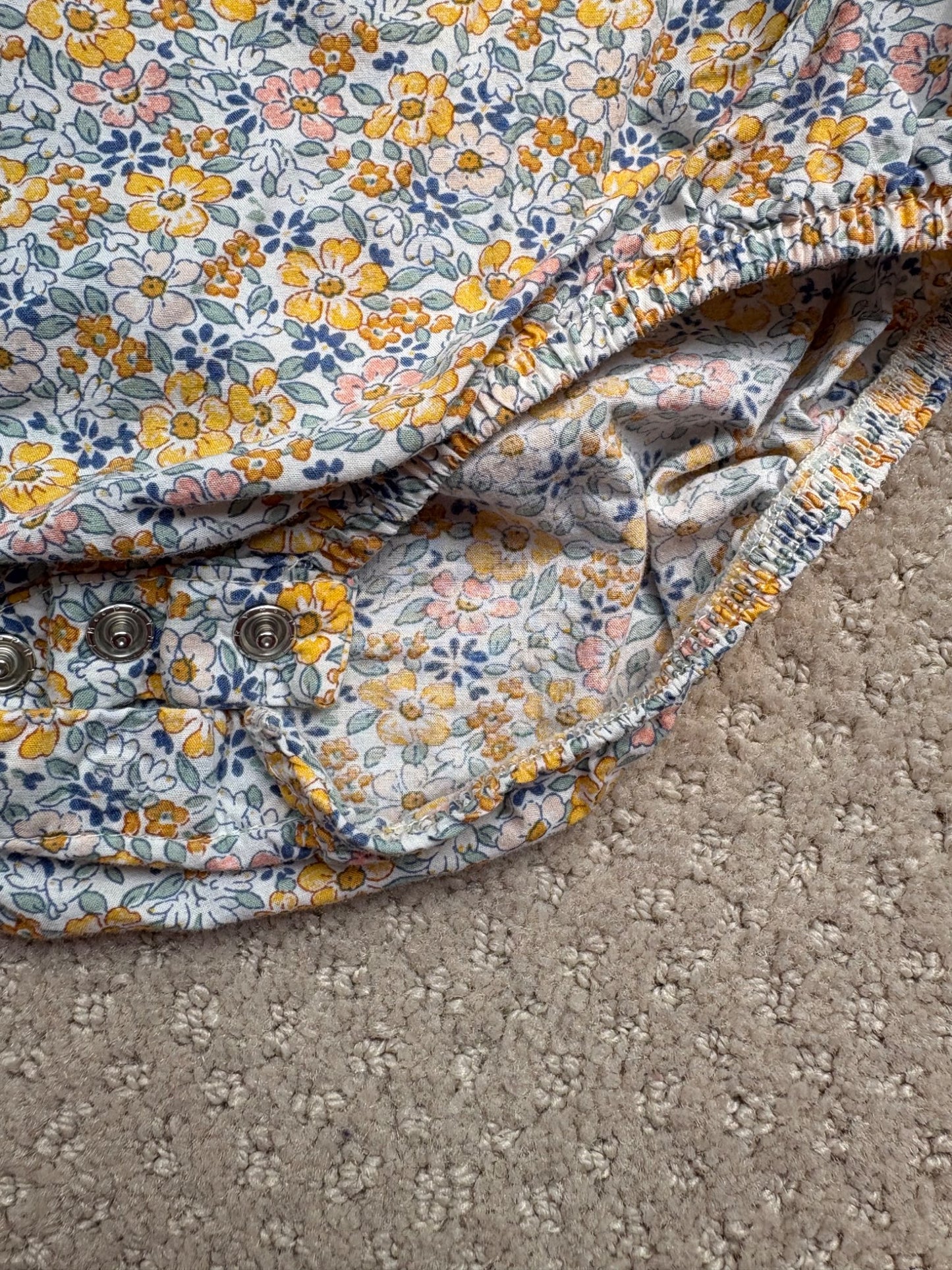 Baby bgosh- floral long sleeve bodysuit, size 24m, Kids 24 Month (18-24M)