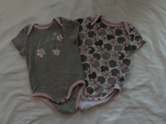 Calvin Klein onesie bundle, Kids 12 Month (9-12M)
