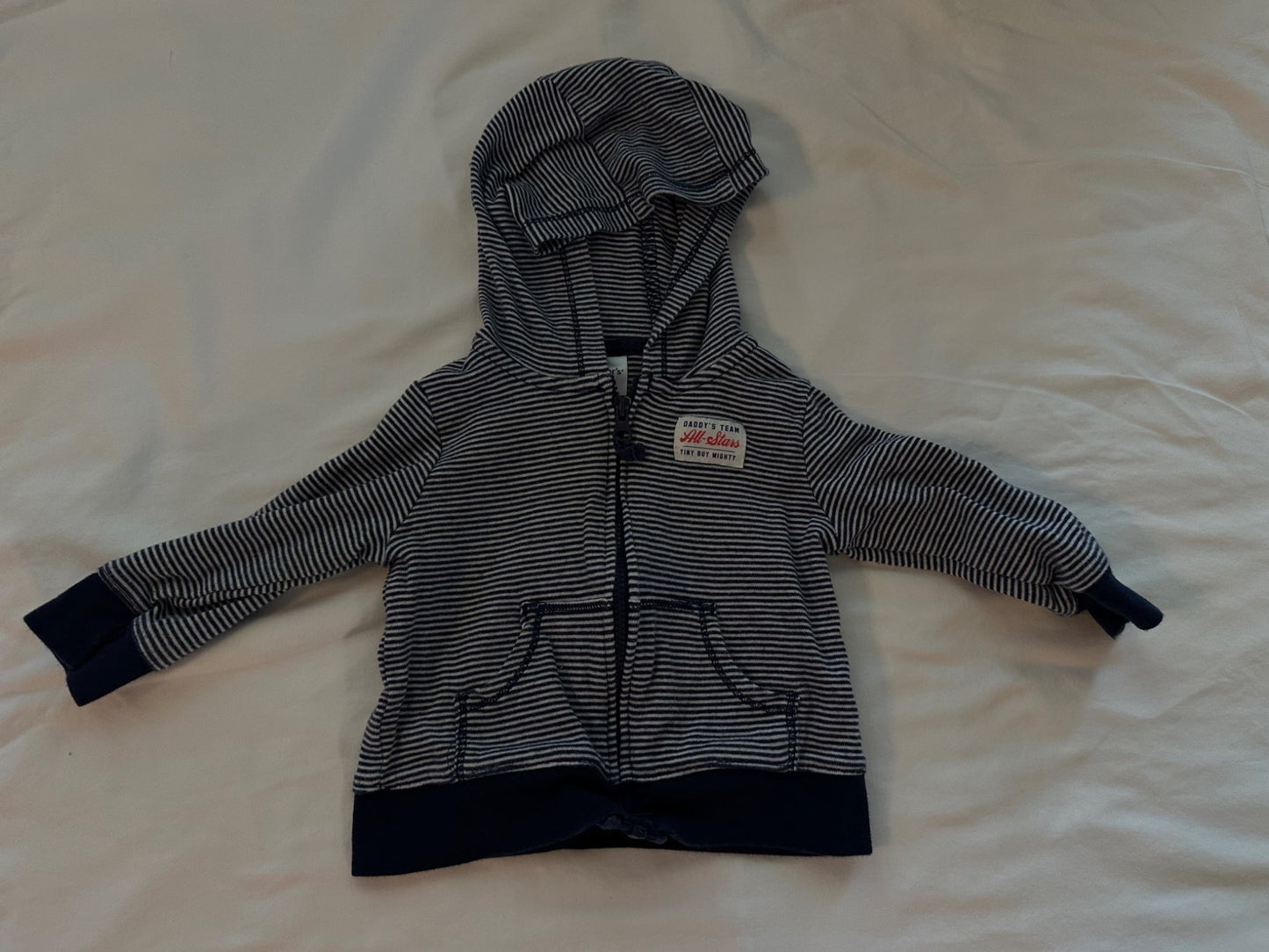 Carters 2 piece outfit, Kids 6 Month (3-6M)