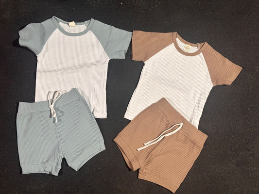 Matching shorts outfits , Kids 3T