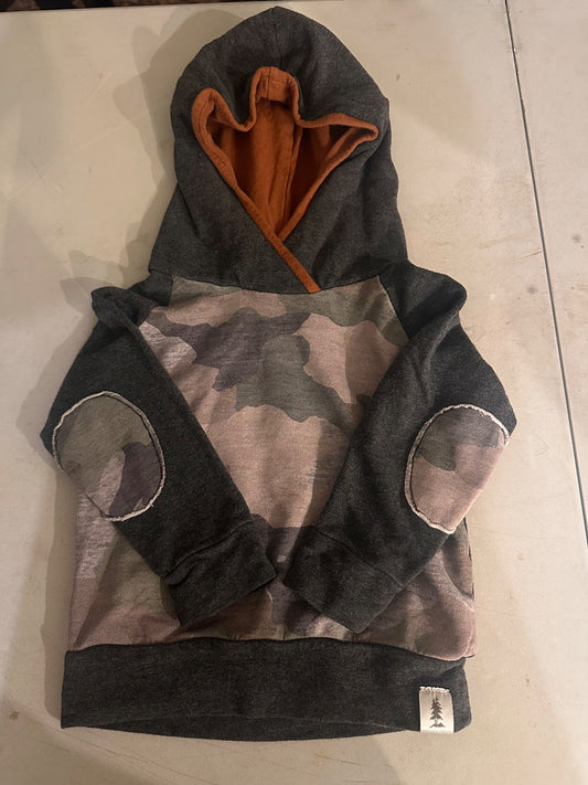 Camo hoodie, size 6-12mo, Kids 9 Month (6-9M)