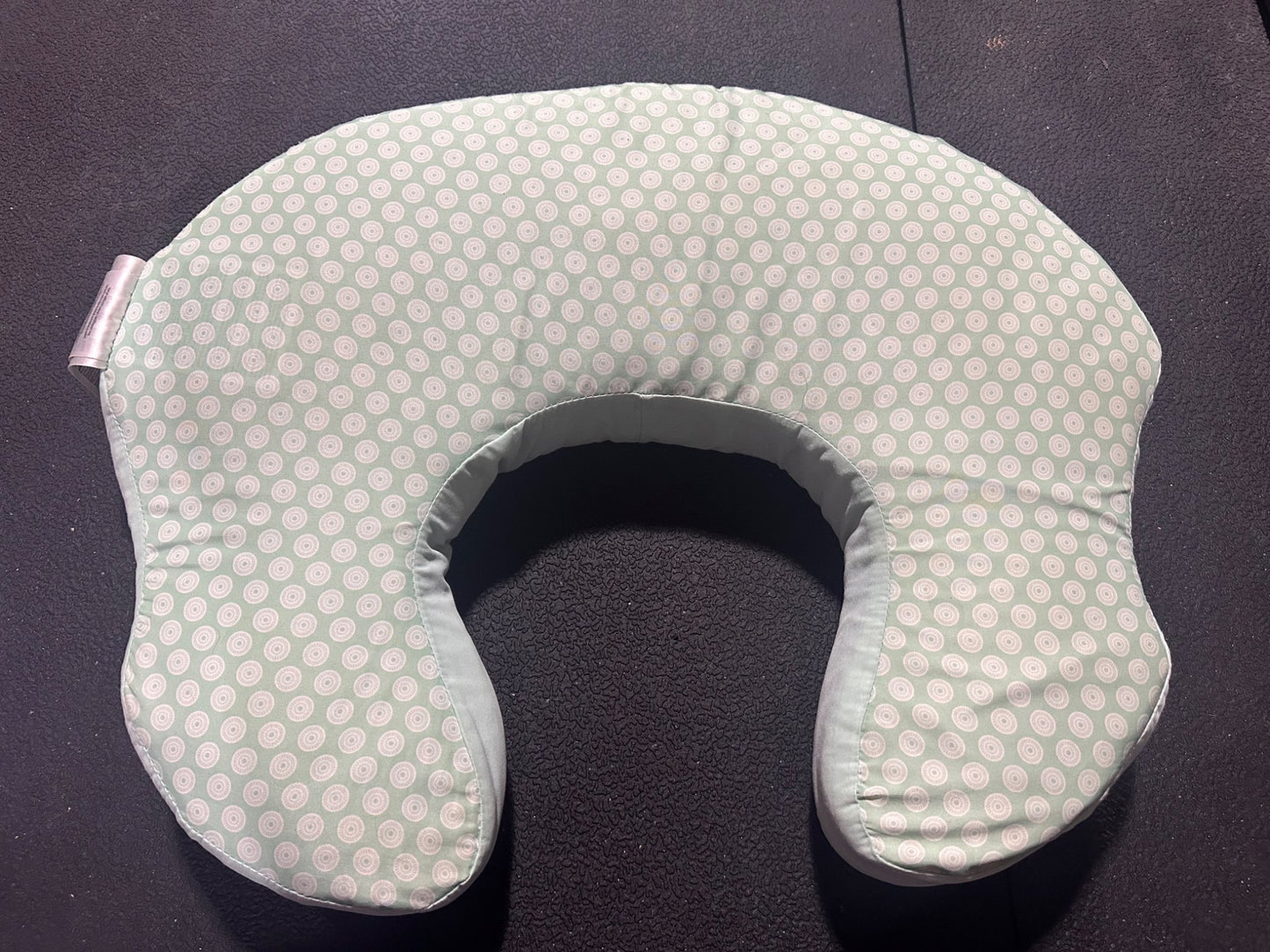 Nursing pillow