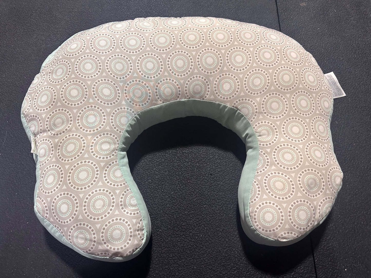 Nursing pillow