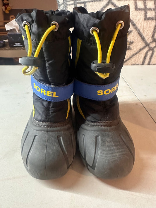 Sorel boots size 10, Shoes 10 (Toddler:2-4yr)