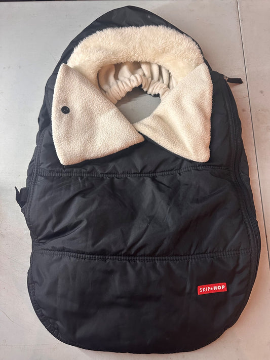 Skip hop car seat cover