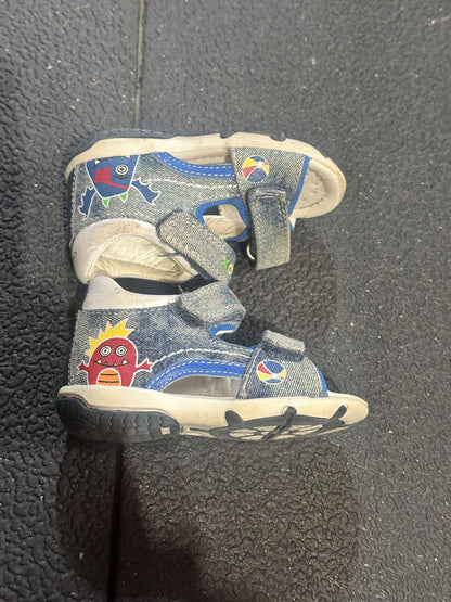 Geox walking sandals size 20, Shoes 4.5 (Walkers:12-24 mth)