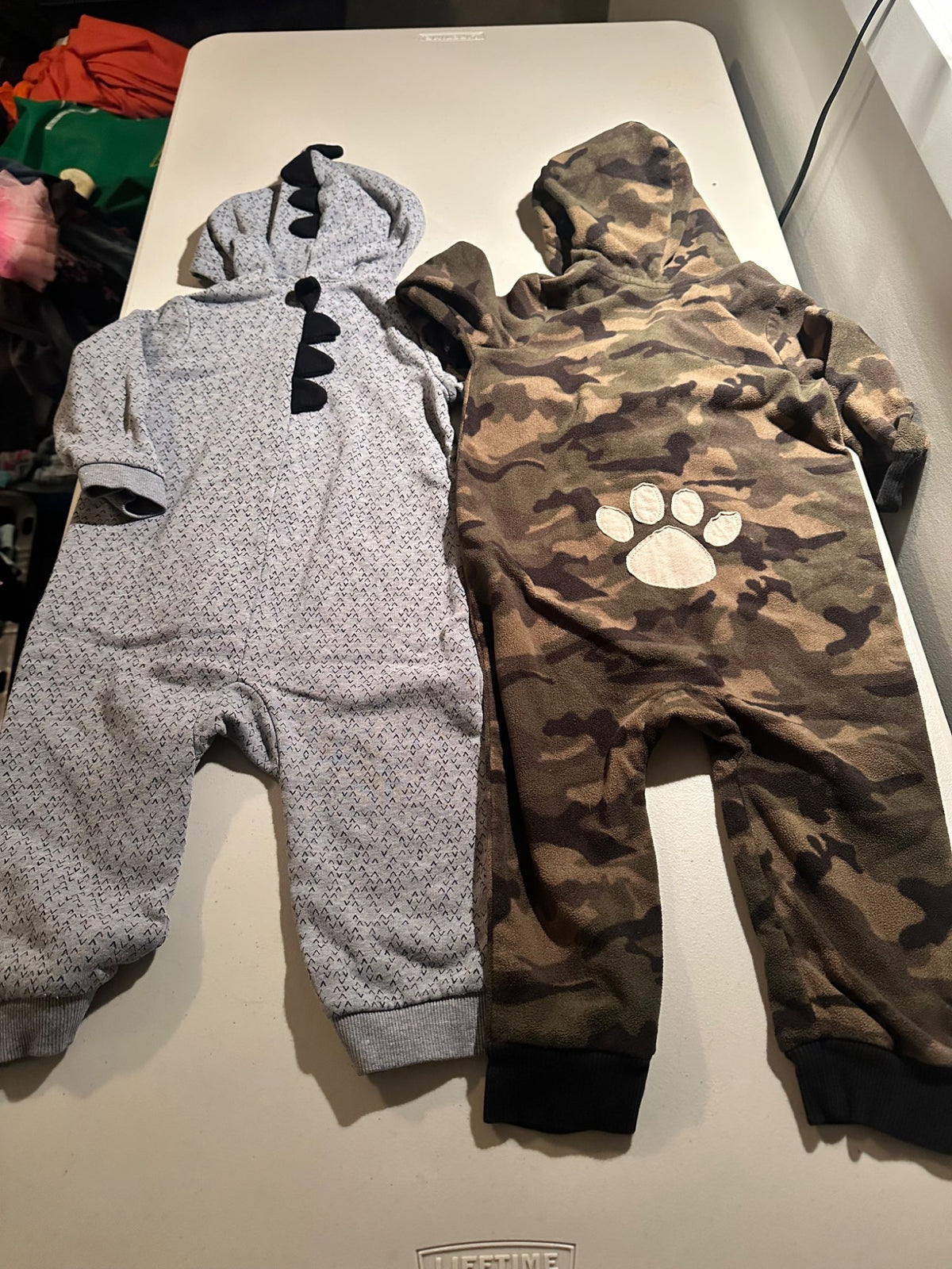 Hooded rompers 18-24mo, Kids 24 Month (18-24M)