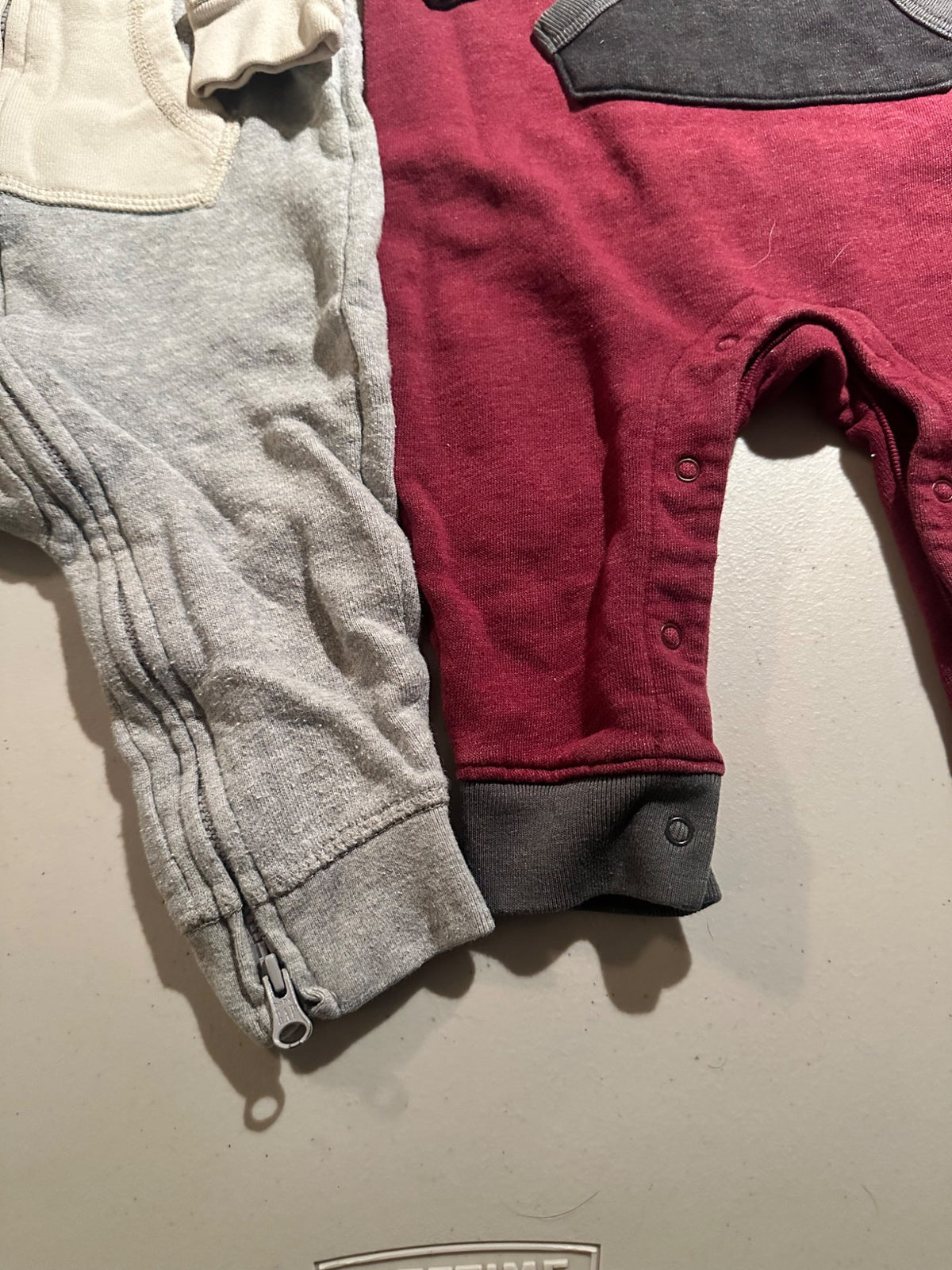 Gap rompers 6-12mo, Kids 9 Month (6-9M)
