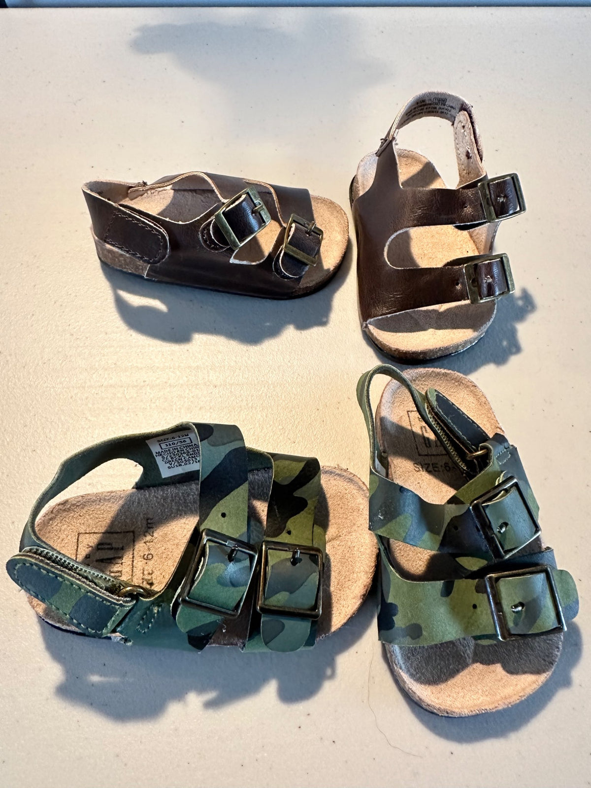 Sandals 6-12mo, Shoes 3 (Baby: 0-12 mth)