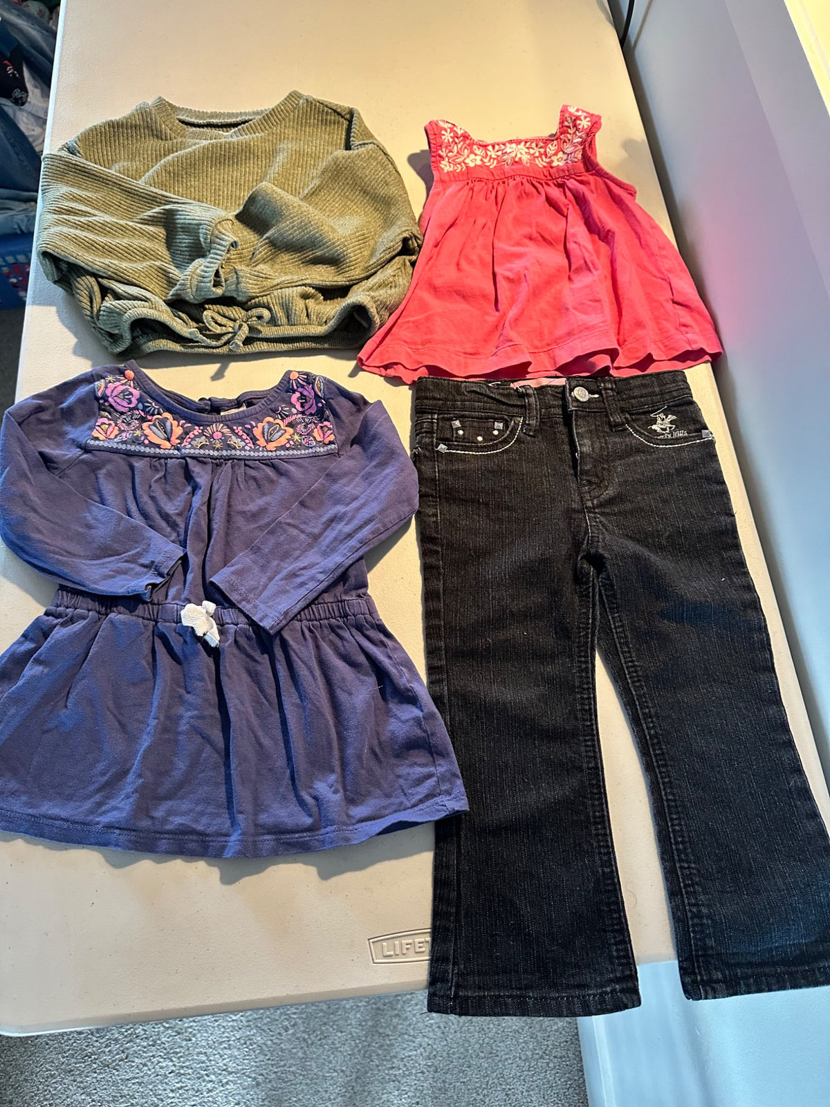 Mix clothing lot 2T, Kids 2T