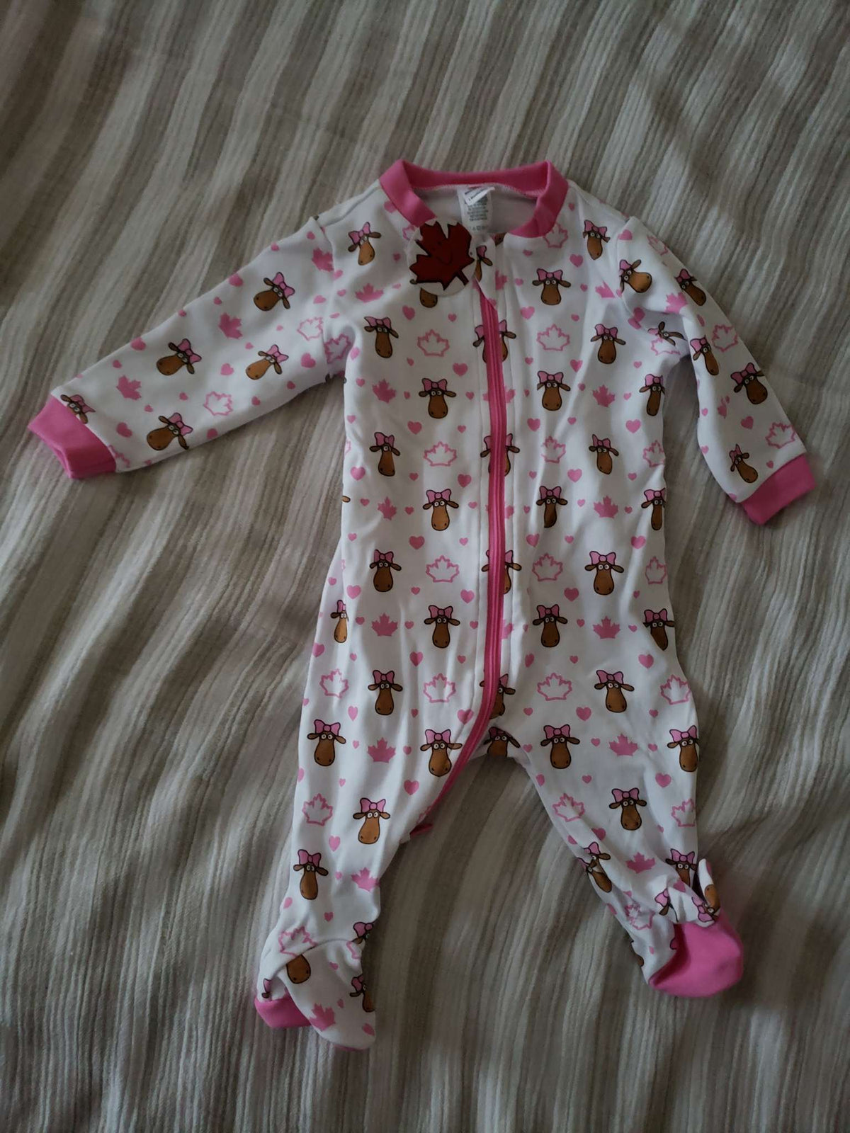 NWT Canadian Moose Sleeper, Kids 3 Month (0-3M)