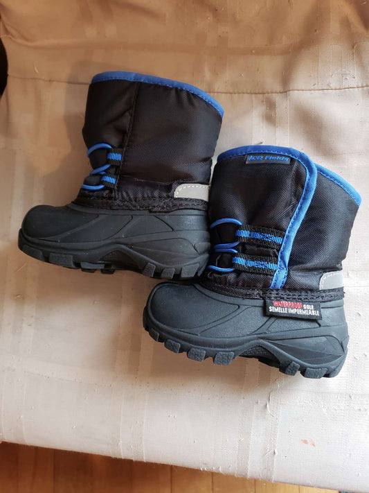 4T Baby Boots, Shoes 4 (Baby: 0-12 mth)