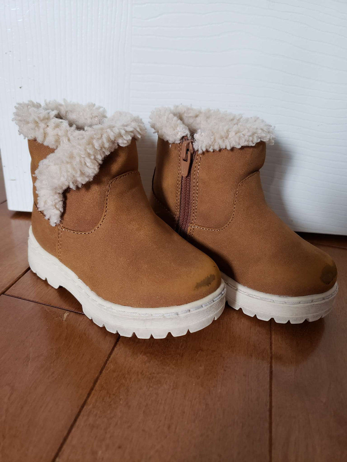 4T (EU20) Zara faux fur boots, Shoes 4 (Baby: 0-12 mth)