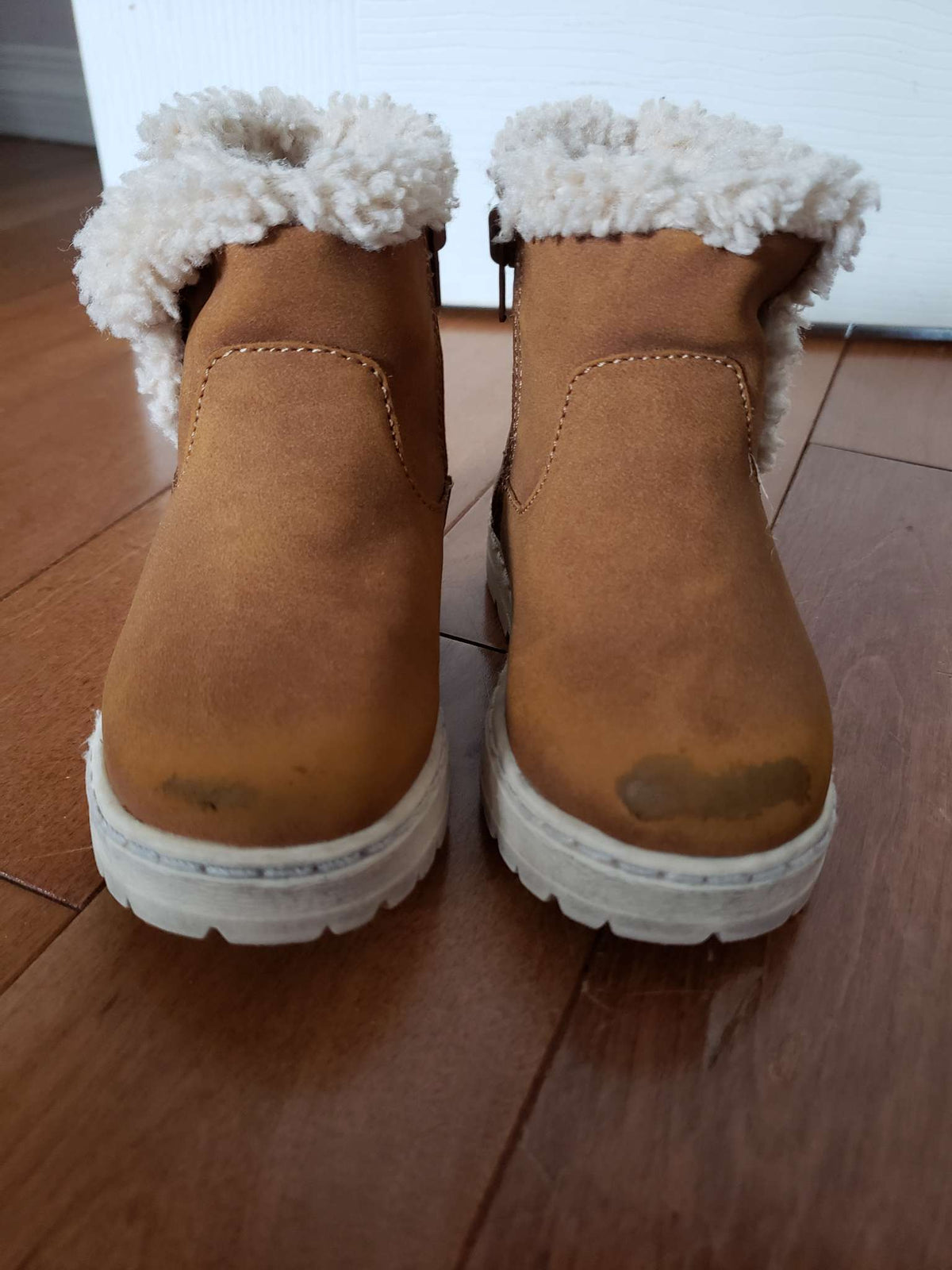 4T (EU20) Zara faux fur boots, Shoes 4 (Baby: 0-12 mth)