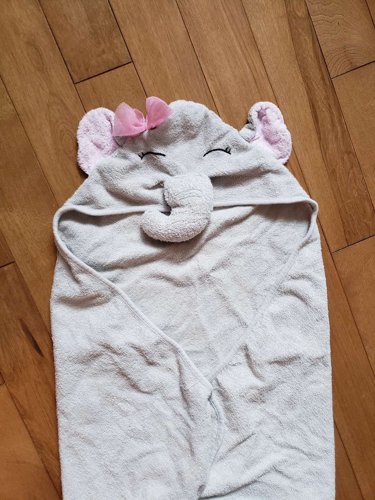 Elephant hooded baby towel