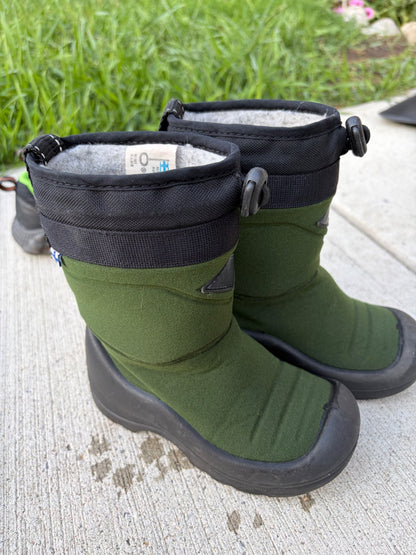 Kuoma winter boots, Shoes 9 (Toddler:2-4yr)