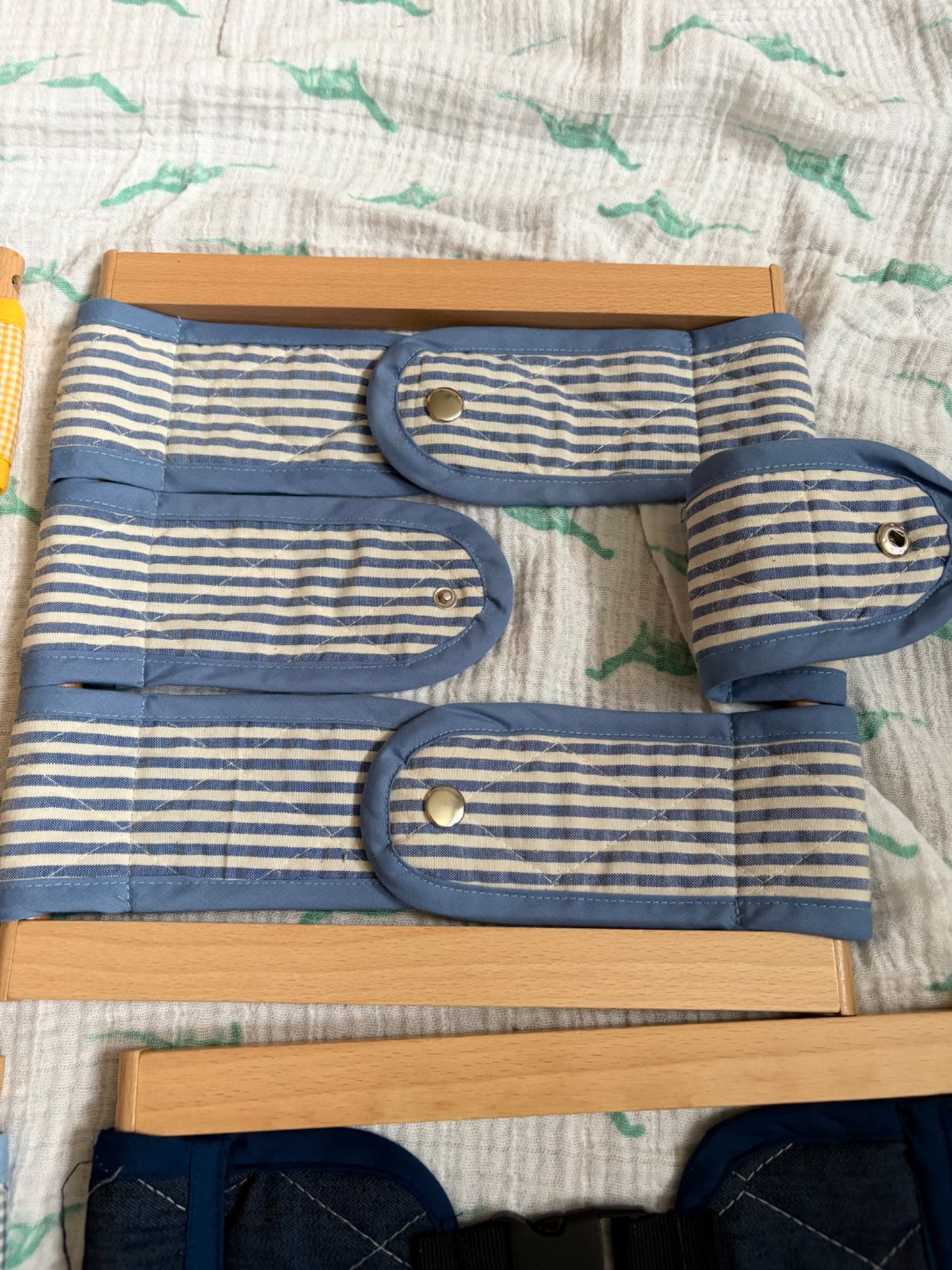 Montessori help-me-dress skill toys