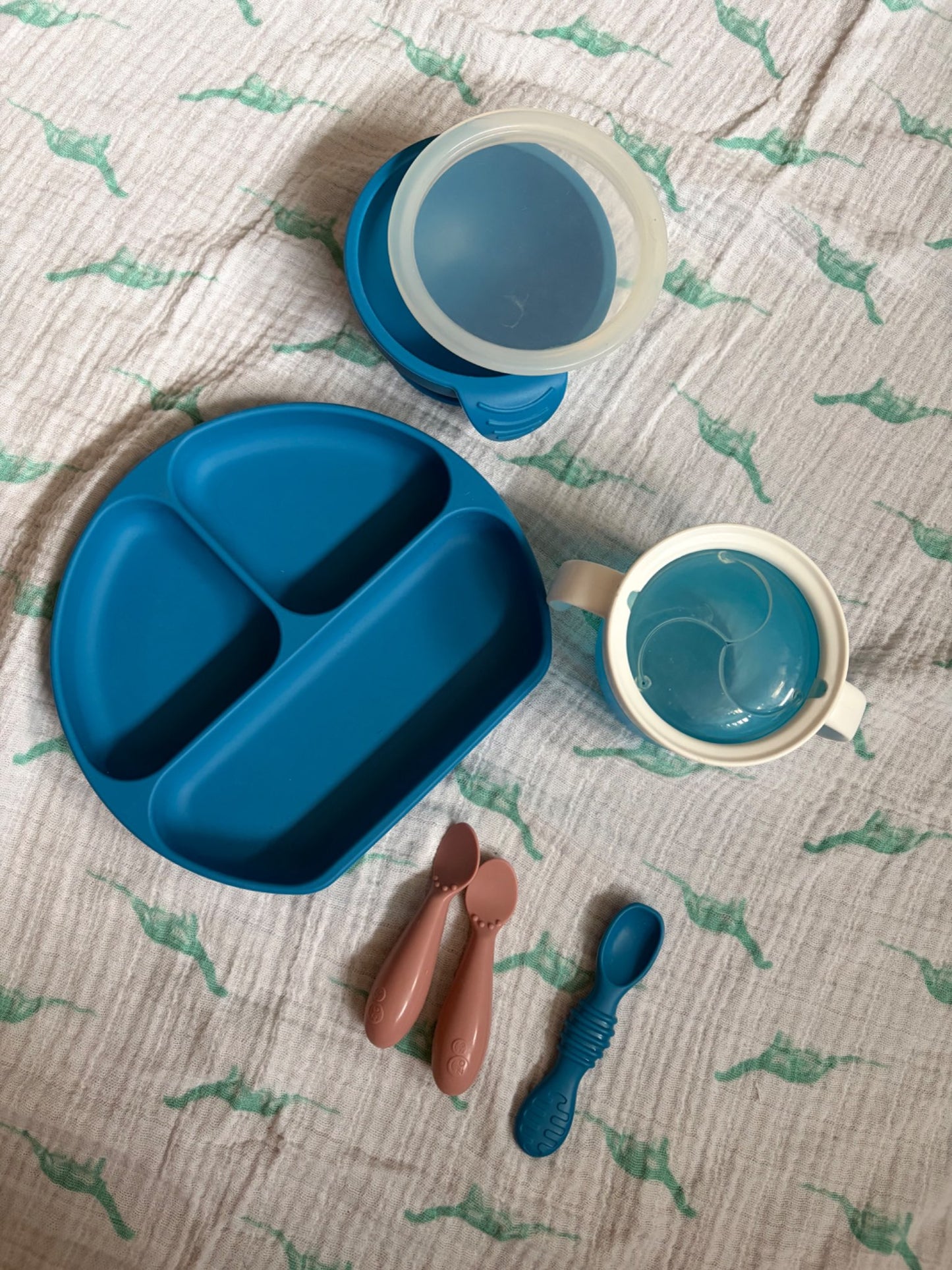 Baby feeding supplies