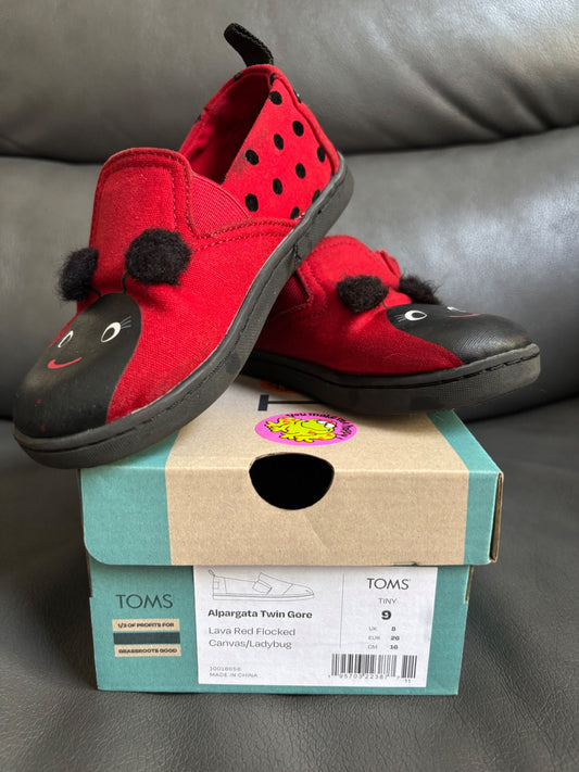 Size 9T adorable TOM’s alpargata ladybug shoes , Shoes 9 (Toddler:2-4yr)