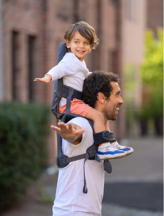 Minimes shoulder carrier