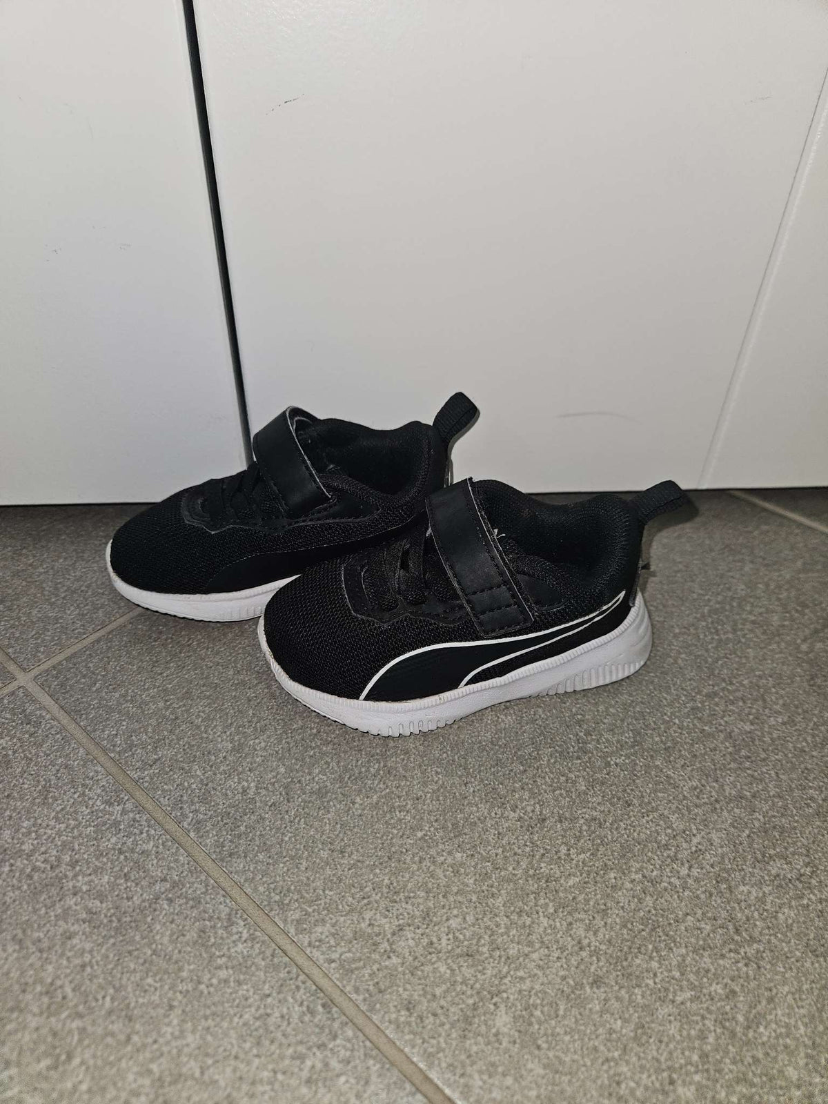 Puma Runners - Size 5T Unisex, Shoes 5 (Walkers:12-24 mth)