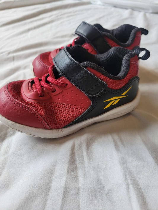Red Rebook Sneaker Shoes - Size 8
