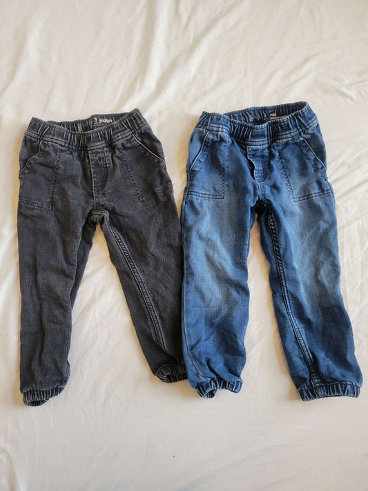 2 Pairs - Gap Jogger Jeans (Black & Blue Jeans) - 3T, Kids 3T