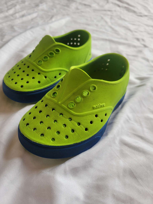 Native Green Shoes - Size 8 , Shoes 8 (Toddler:2-4yr)