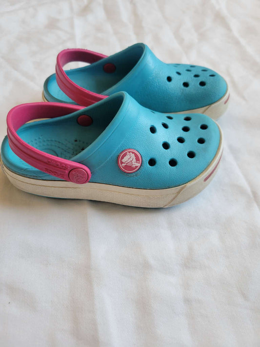 Blue/Pink Crocs Size 8/9c, Shoes 8 (Toddler:2-4yr)
