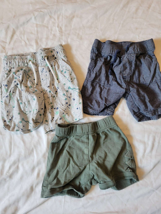3 pairs of Shorts,  Gray with "Paint Splatter", Green ones, Blue Ones - (2T) , Kids 2T