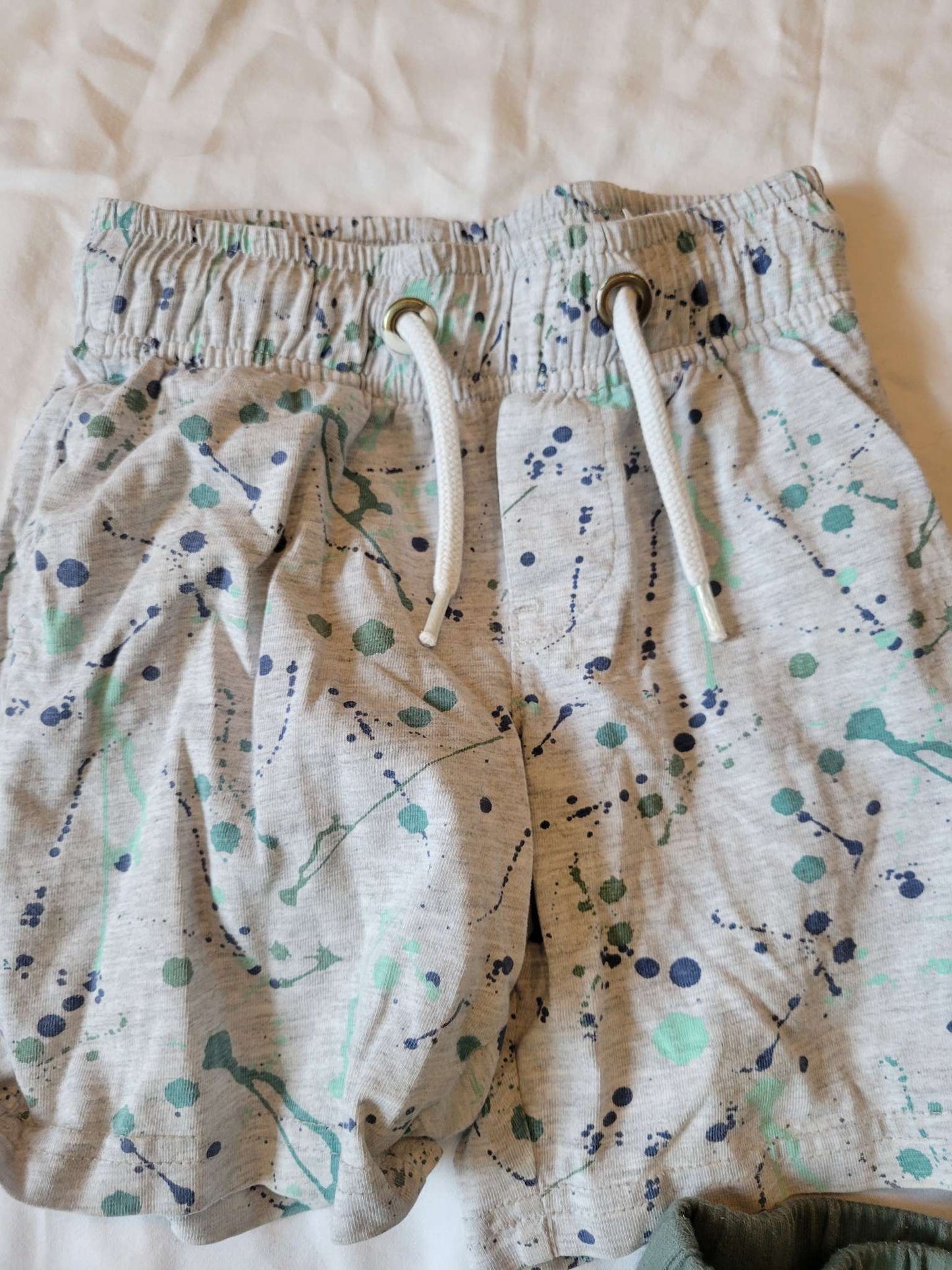 3 pairs of Shorts,  Gray with "Paint Splatter", Green ones, Blue Ones - (2T) , Kids 2T