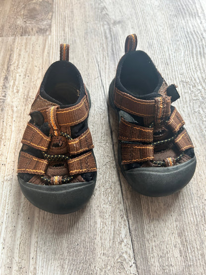 Keen Brown Toddler Waterproof Sandals EUC, Shoes 4 (Baby: 0-12 mth)