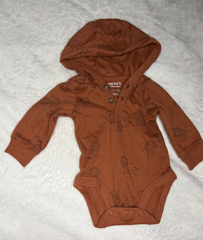 NEWBORN size  - 6pc Mixed Bundle - Onesies and a sleeper, Kids Newborn