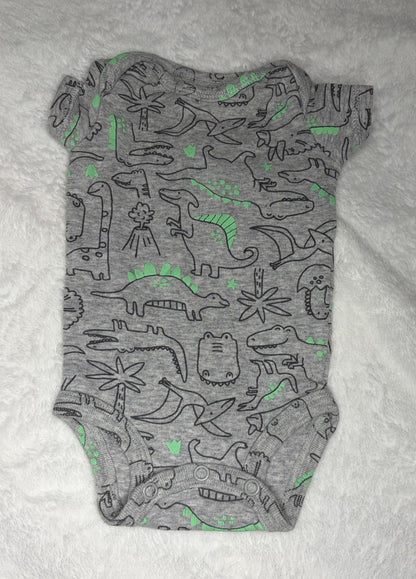 NEWBORN size  - 6pc Mixed Bundle - Onesies and a sleeper, Kids Newborn