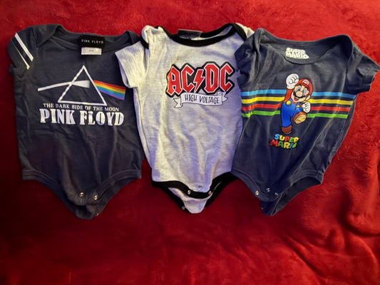 3pc Bundle of “Branded” Onesies 6m, Kids 6 Month (3-6M)